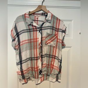 Como Vintage Slit Side Short Sleeve Button Up